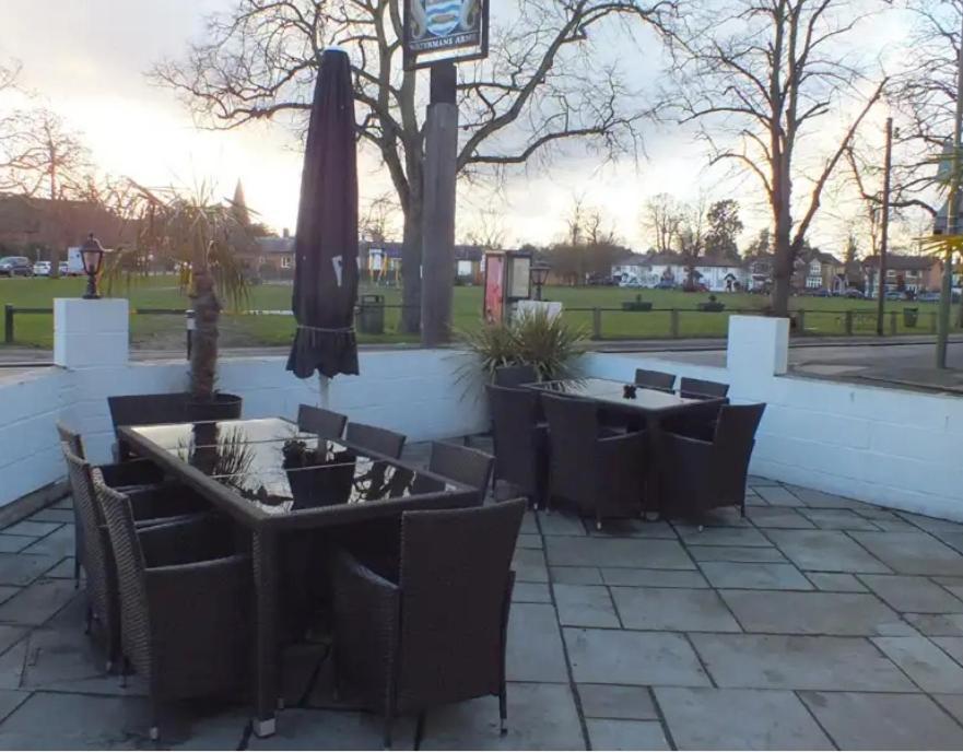 Watermans Arms Hotel Londra Exterior foto